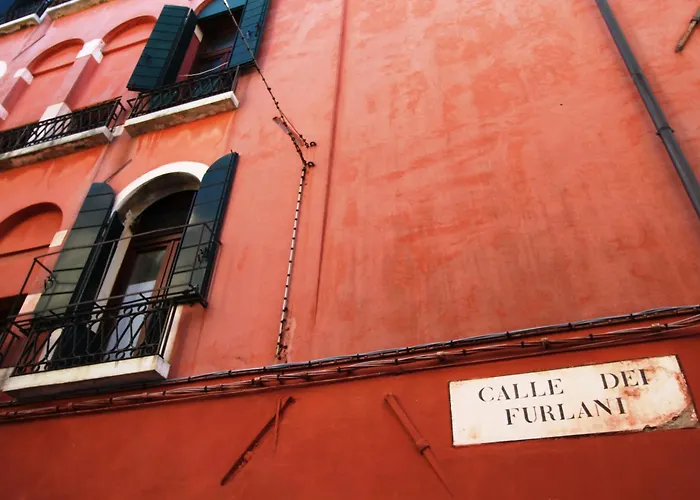Venezianamente Apartments - Venice City Centre